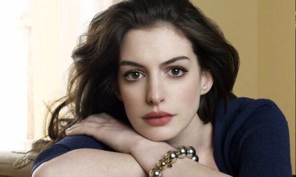 Anne Hathaway Biography, Age, Height, Husband, Net Worth & More