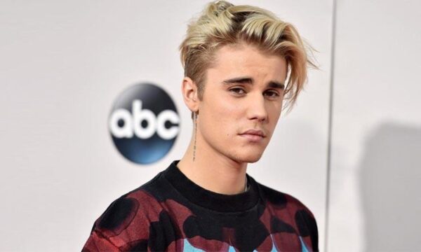 Justin Bieber Age, Height, Family, Wiki, Wife, Biography & More